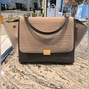 🌟 CELINE Authentic Trapeze Croc Embossed Suede Handbag with Tags/Cards